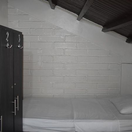 Esmed Hostel 麦德林 外观 照片