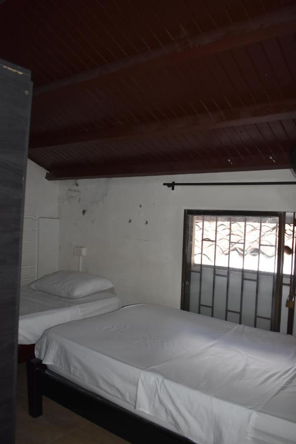 Esmed Hostel 麦德林 外观 照片