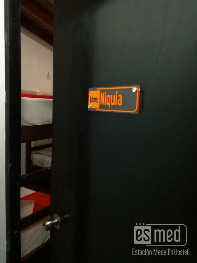 Esmed Hostel 麦德林 外观 照片